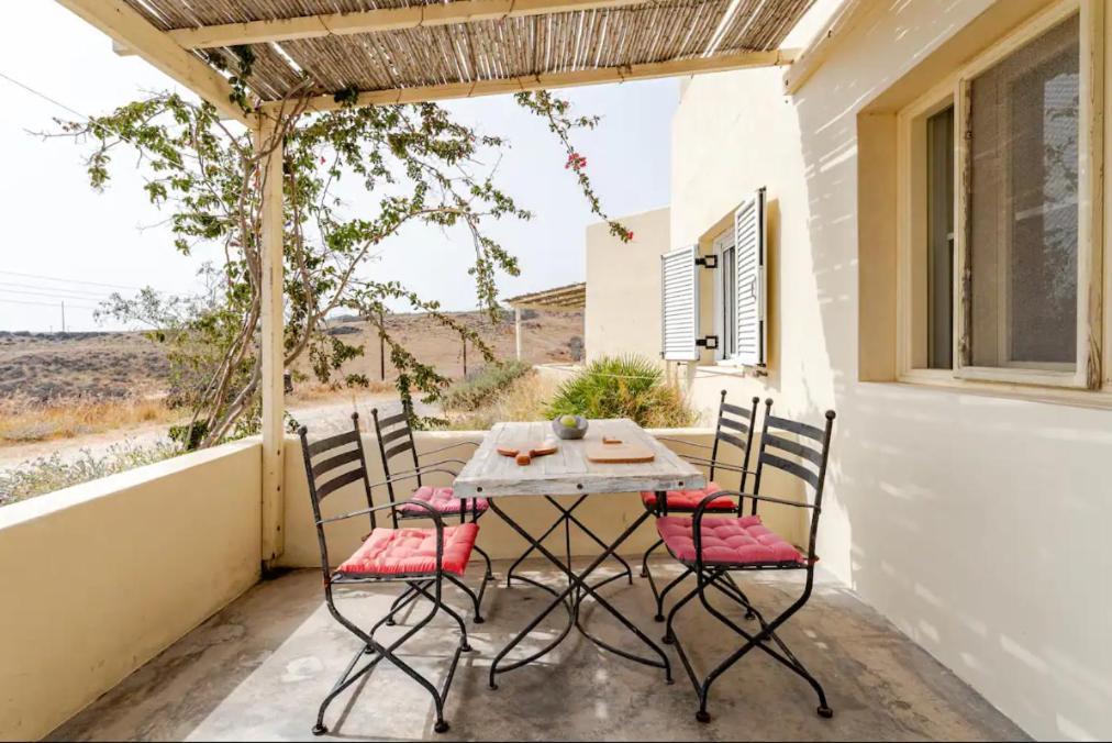 Drakkar Houses Fira  Exterior photo