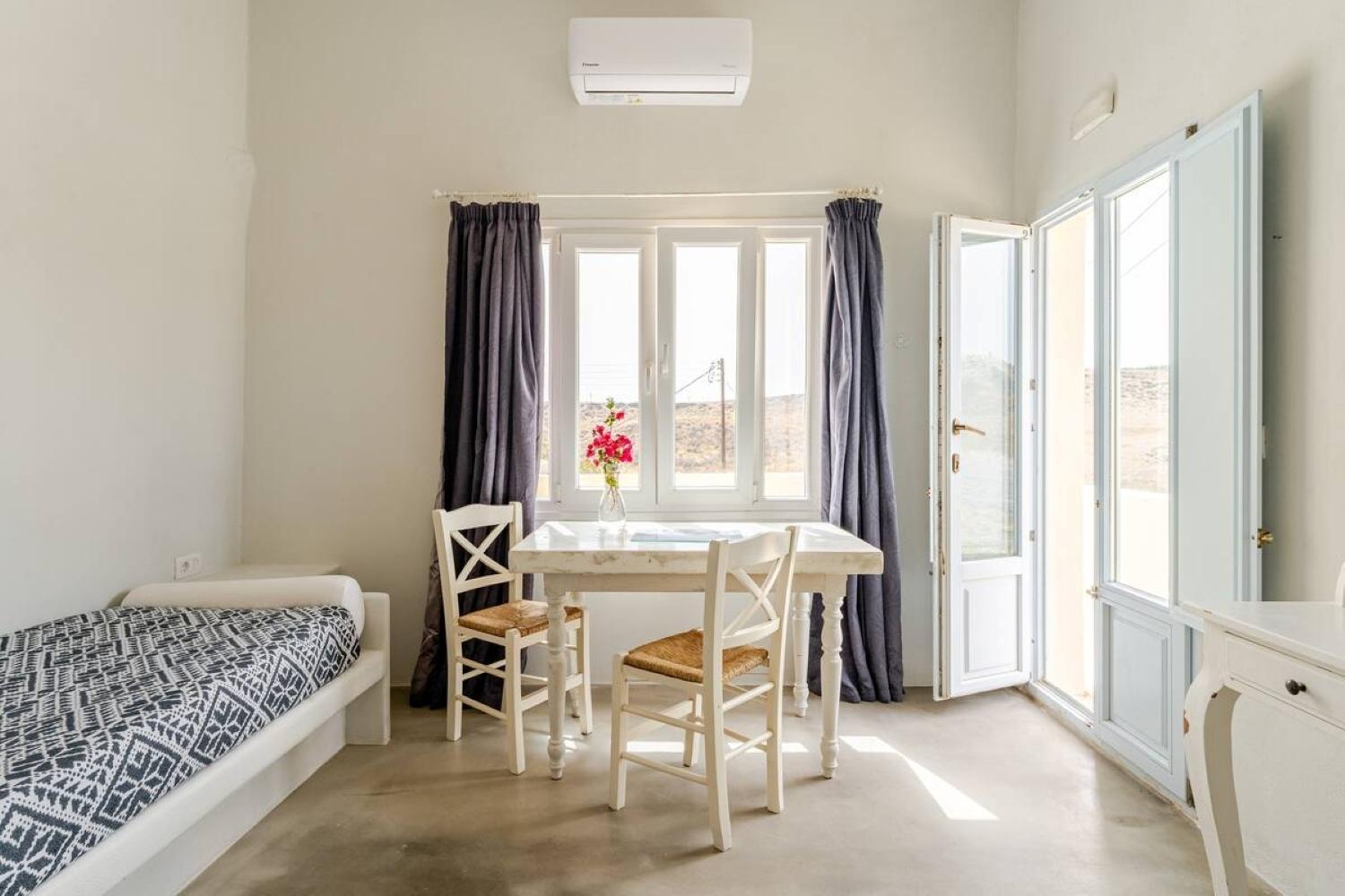 Drakkar Houses Fira  Exterior photo